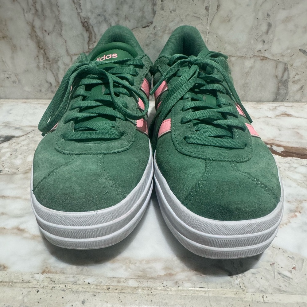 Adidas Women's Sneakers in Green with Pink Stripes